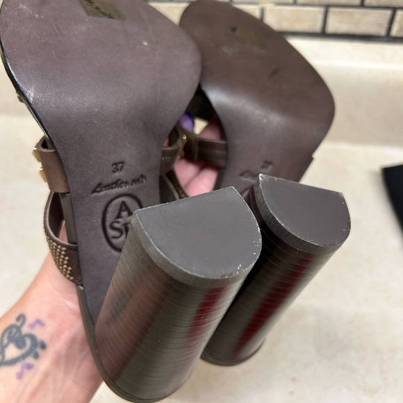 ASH Gold Studded/beaded Brown Leather Block Heels Strappy Sandals Sz 6.5 New - Picture 11 of 15